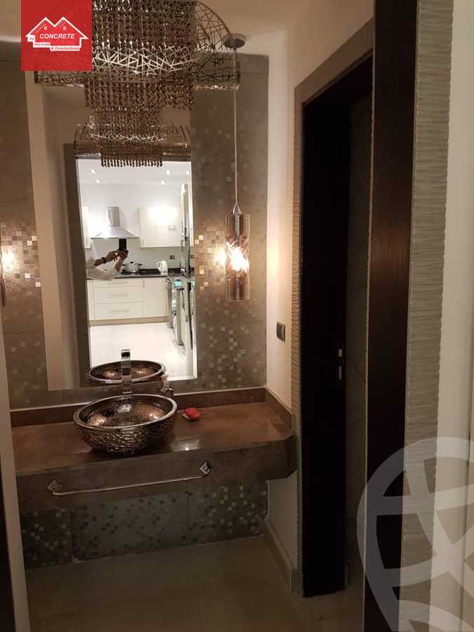 https://aqarmap.com.eg/en/listing/4086438-for-rent-cairo-el-sheikh-zayed-city-compounds-kmbwnd-wyst-twn-swdyk