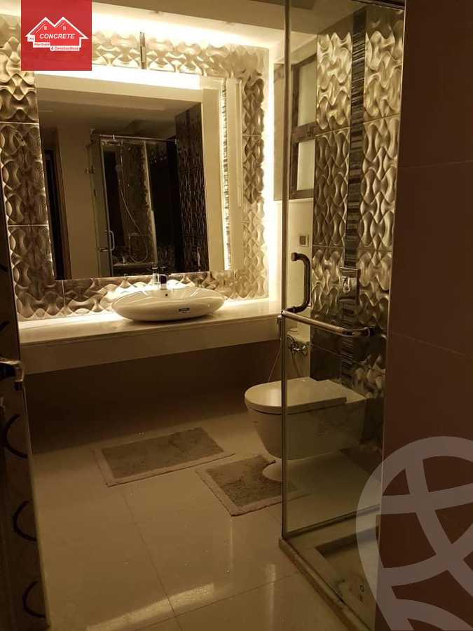 https://aqarmap.com.eg/en/listing/4086438-for-rent-cairo-el-sheikh-zayed-city-compounds-kmbwnd-wyst-twn-swdyk
