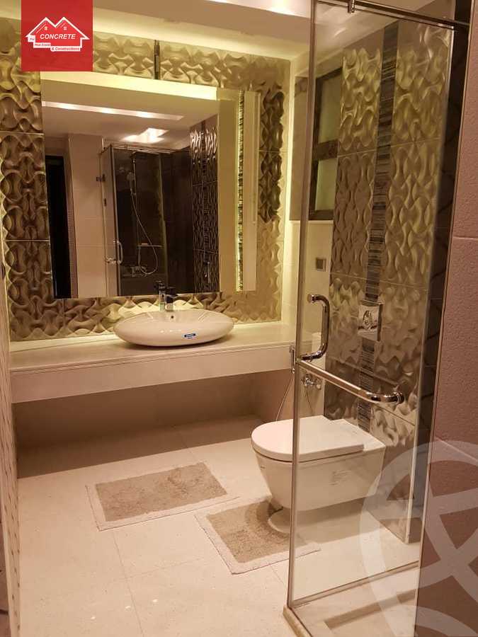 https://aqarmap.com.eg/en/listing/4086438-for-rent-cairo-el-sheikh-zayed-city-compounds-kmbwnd-wyst-twn-swdyk