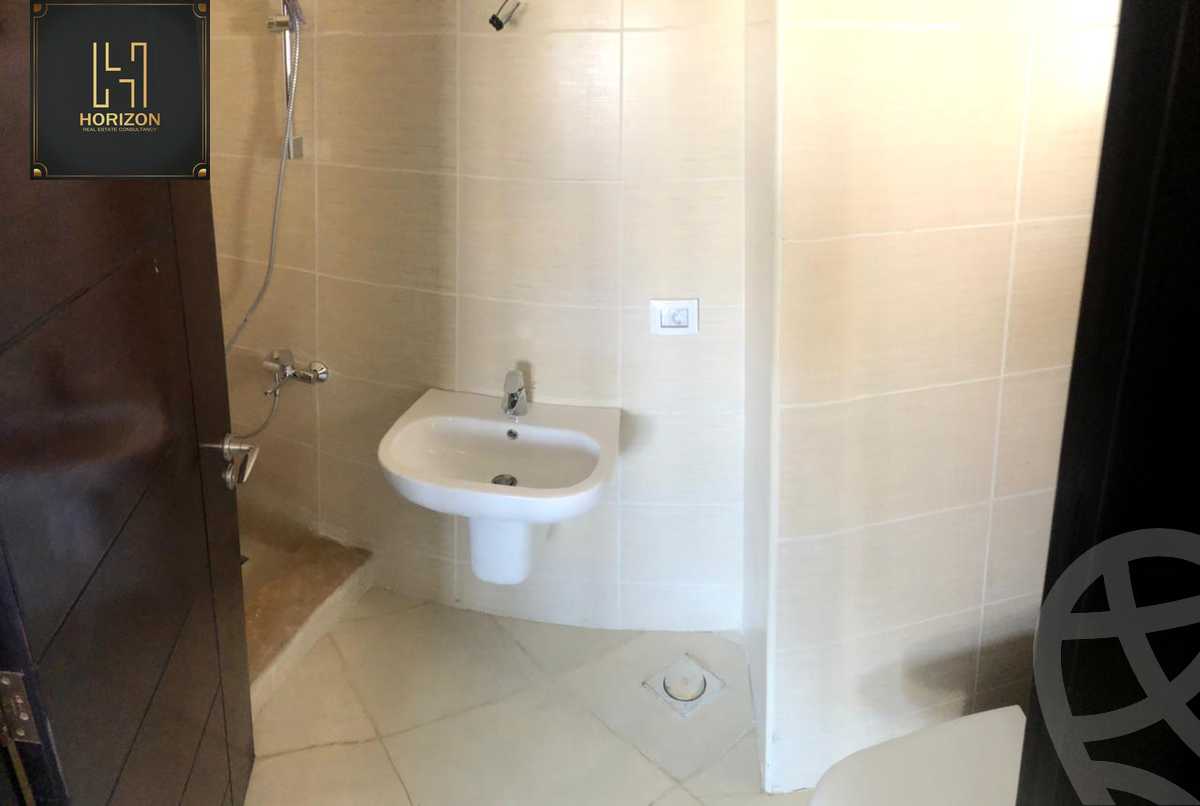 https://aqarmap.com.eg/ar/listing/3657376-for-rent-cairo-new-cairo-compounds-hyde-park