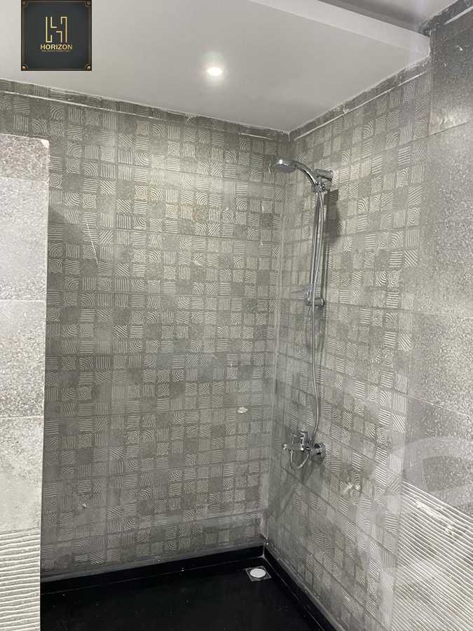 https://aqarmap.com.eg/ar/listing/3680799-for-rent-cairo-new-cairo-compounds-galleria-moon-valley