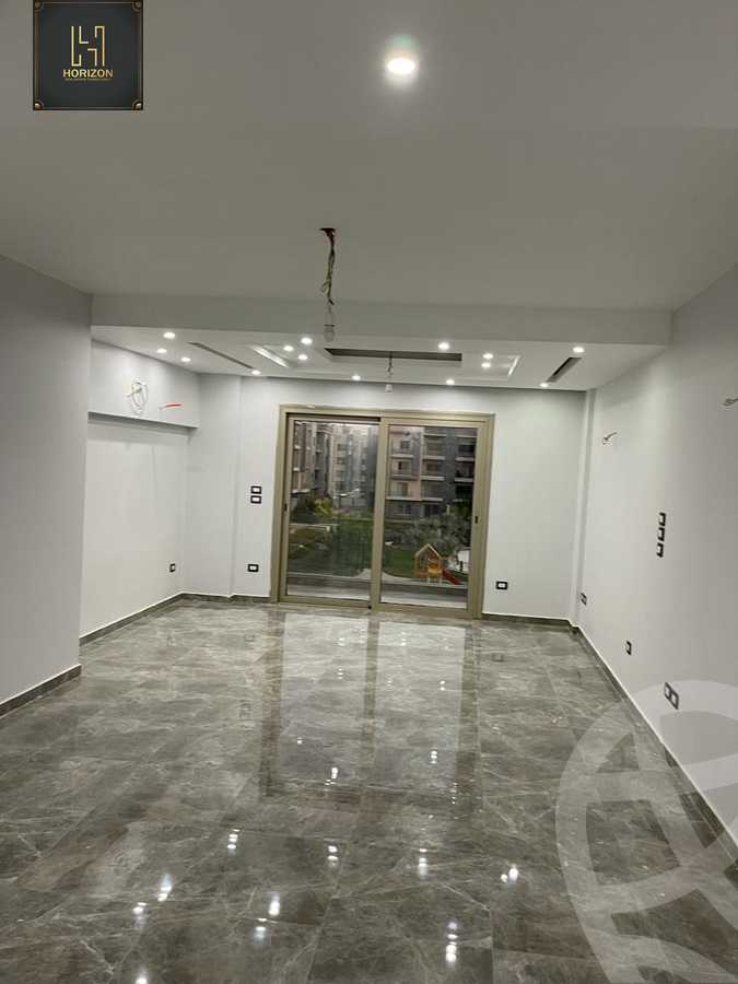 https://aqarmap.com.eg/ar/listing/3680799-for-rent-cairo-new-cairo-compounds-galleria-moon-valley