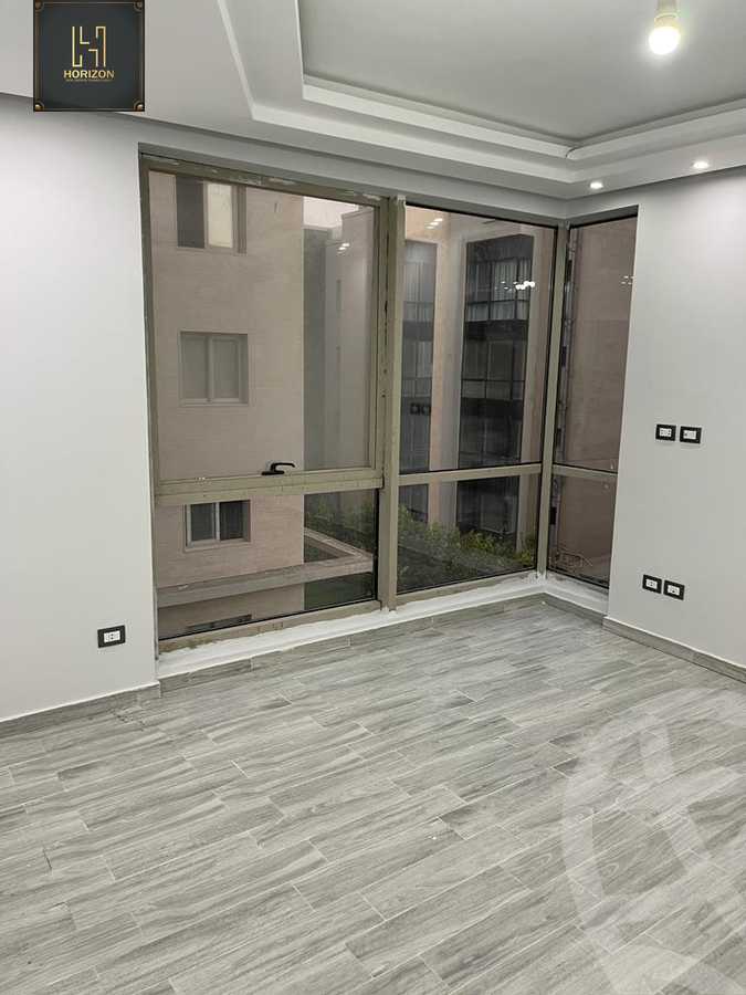 https://aqarmap.com.eg/ar/listing/3705381-for-rent-cairo-new-cairo-compounds-galleria-moon-valley