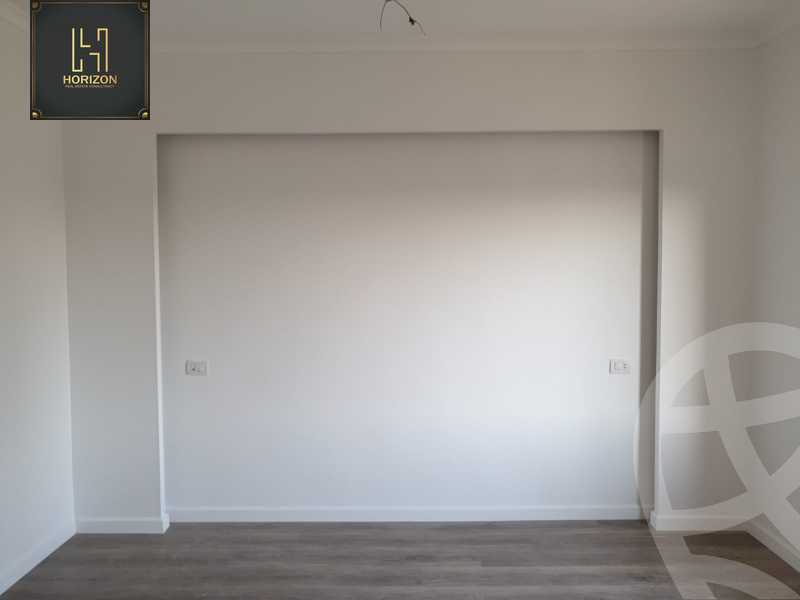 https://aqarmap.com.eg/ar/listing/3735560-for-rent-cairo-new-cairo-compounds-galleria-moon-valley