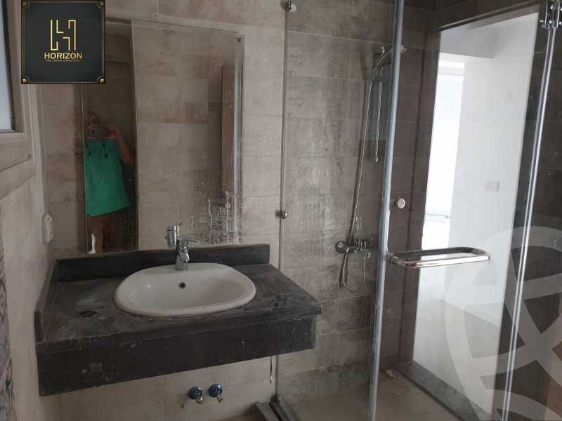 https://aqarmap.com.eg/ar/listing/3735560-for-rent-cairo-new-cairo-compounds-galleria-moon-valley