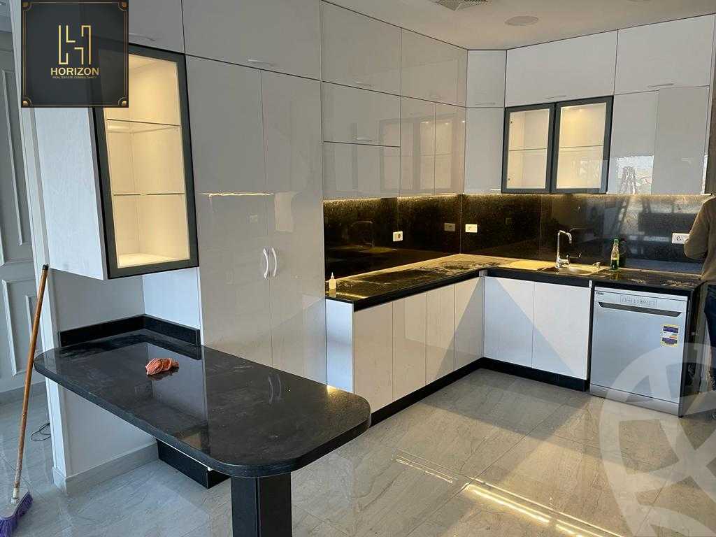 https://aqarmap.com.eg/ar/listing/3805590-for-rent-cairo-new-cairo-compounds-lakeview-residence