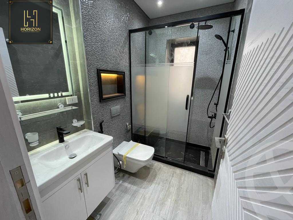 https://aqarmap.com.eg/ar/listing/3805590-for-rent-cairo-new-cairo-compounds-lakeview-residence
