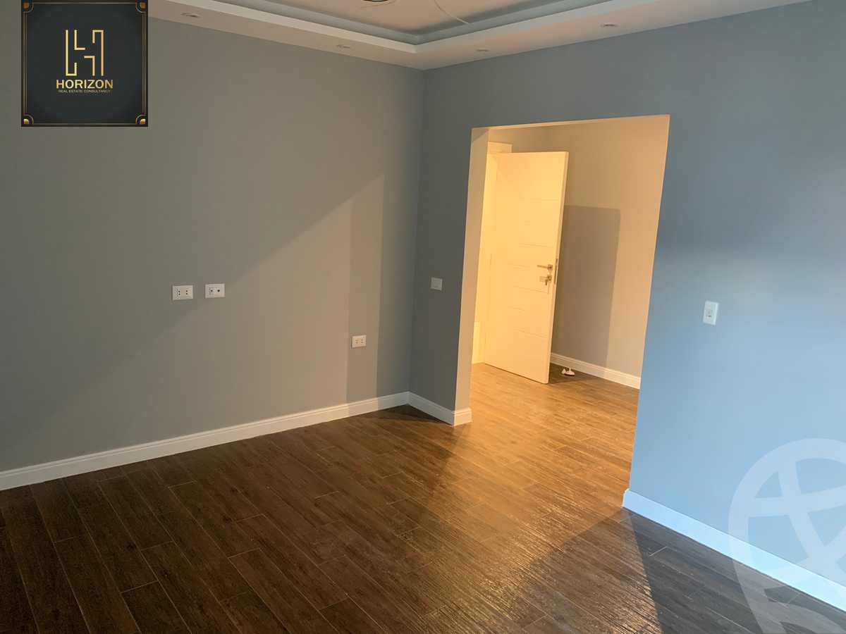 https://aqarmap.com.eg/en/listing/3808223-for-rent-cairo-new-cairo-compounds-mountain-view-hyde-park