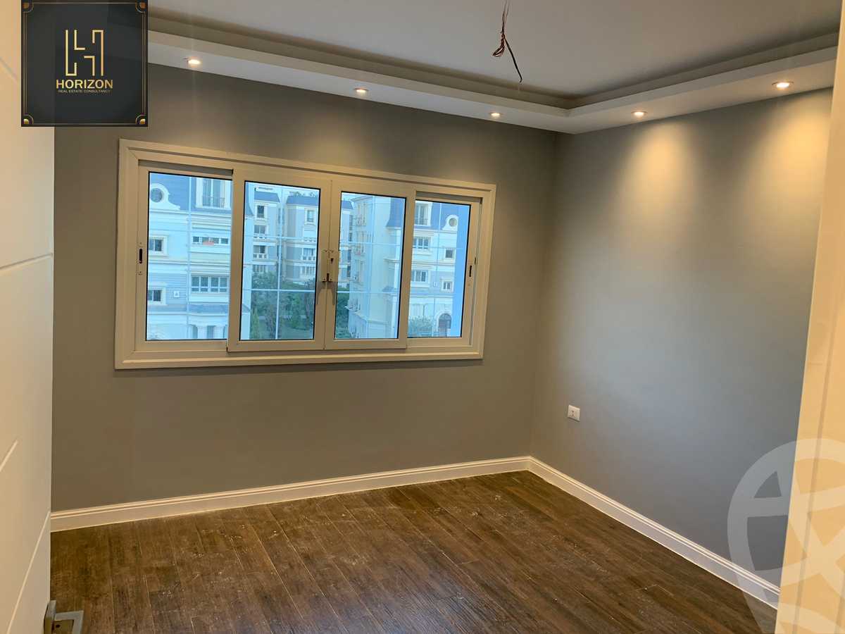 https://aqarmap.com.eg/en/listing/3808223-for-rent-cairo-new-cairo-compounds-mountain-view-hyde-park