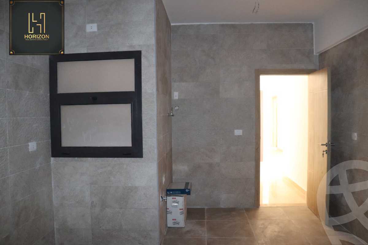 https://aqarmap.com.eg/en/listing/3809730-for-sale-cairo-new-cairo-compounds-fifth-square