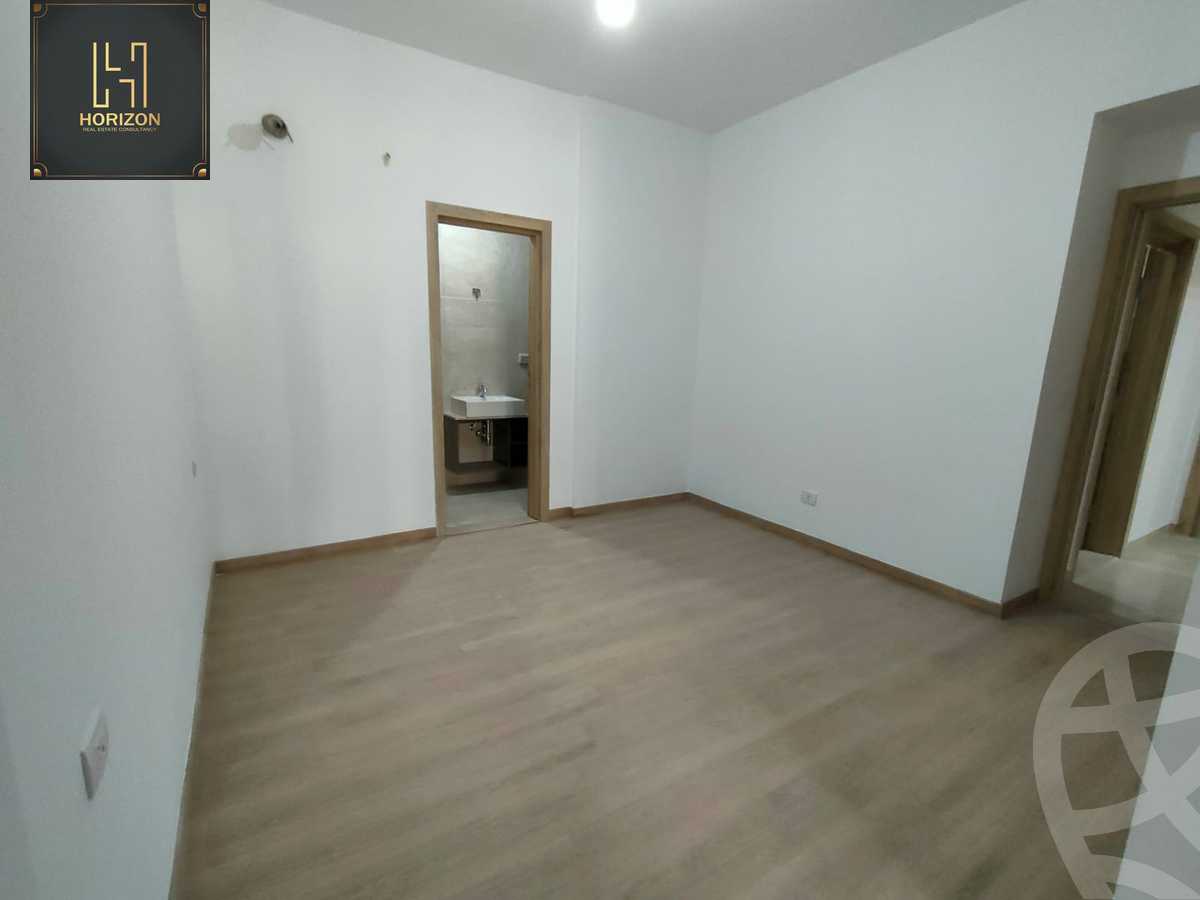 https://aqarmap.com.eg/en/listing/3811610-for-rent-cairo-new-cairo-compounds-fifth-square