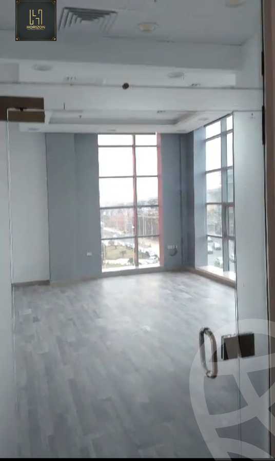 https://aqarmap.com.eg/en/listing/5443942-for-sale-cairo-new-cairo-compounds-top-90-mall