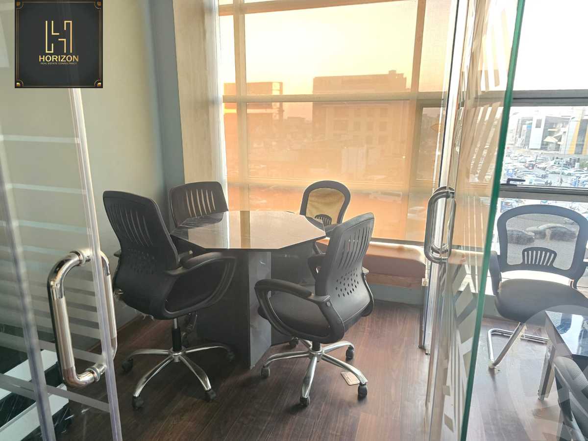 https://aqarmap.com.eg/en/listing/5444563-for-rent-cairo-new-cairo-compounds-top-90-mall