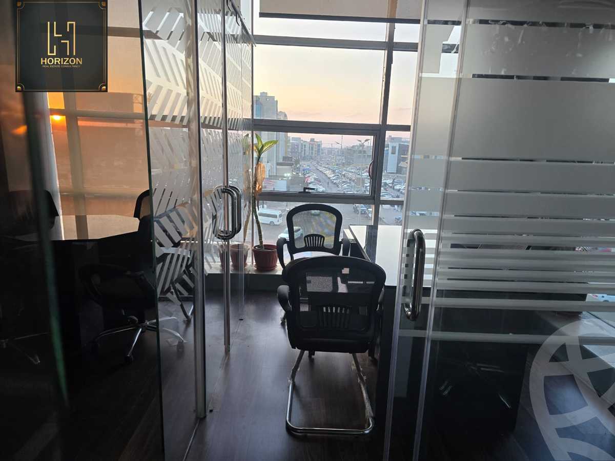 https://aqarmap.com.eg/en/listing/5444563-for-rent-cairo-new-cairo-compounds-top-90-mall
