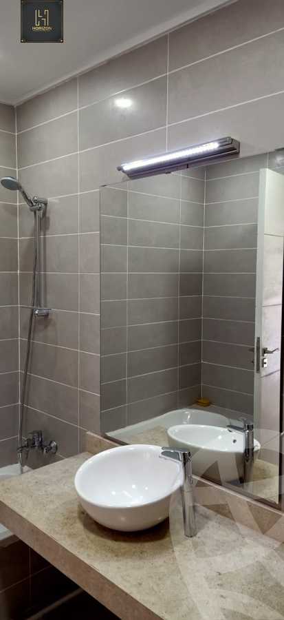 https://aqarmap.com.eg/en/listing/5446784-for-sale-cairo-new-cairo-compounds-kmbwnd-fyldj-jyt-blm-hylz