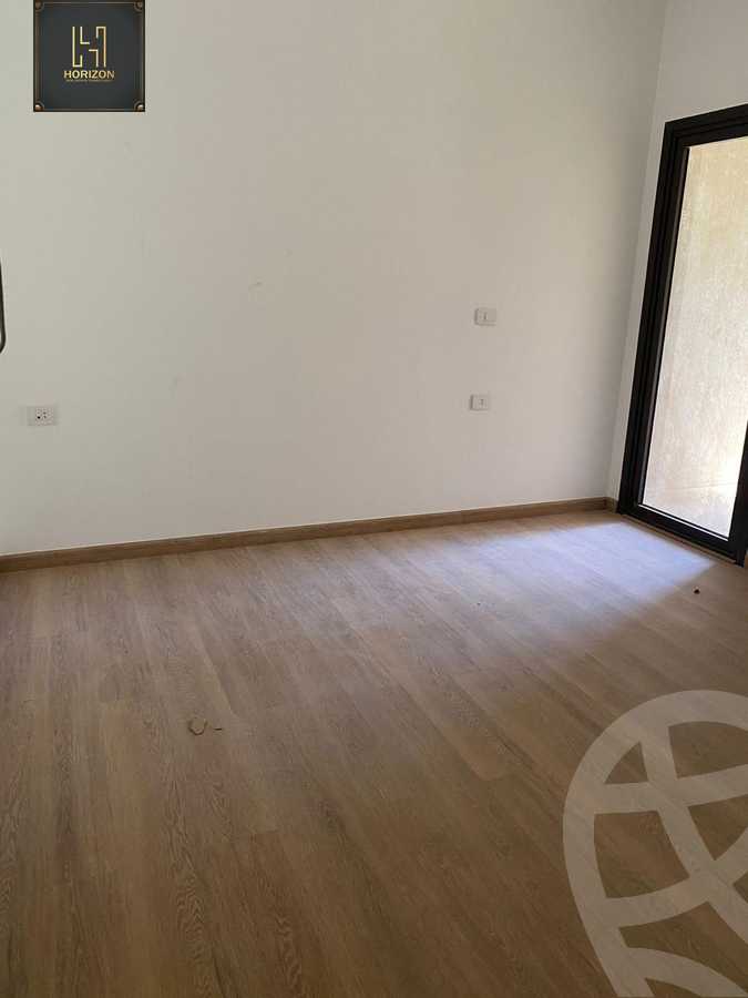 https://aqarmap.com.eg/ar/listing/5492103-for-sale-cairo-new-cairo-compounds-fifth-square