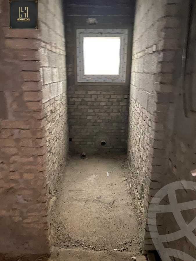 https://aqarmap.com.eg/en/listing/5492129-for-sale-cairo-new-cairo-compounds-hyde-park-centre-ville-hyde-park