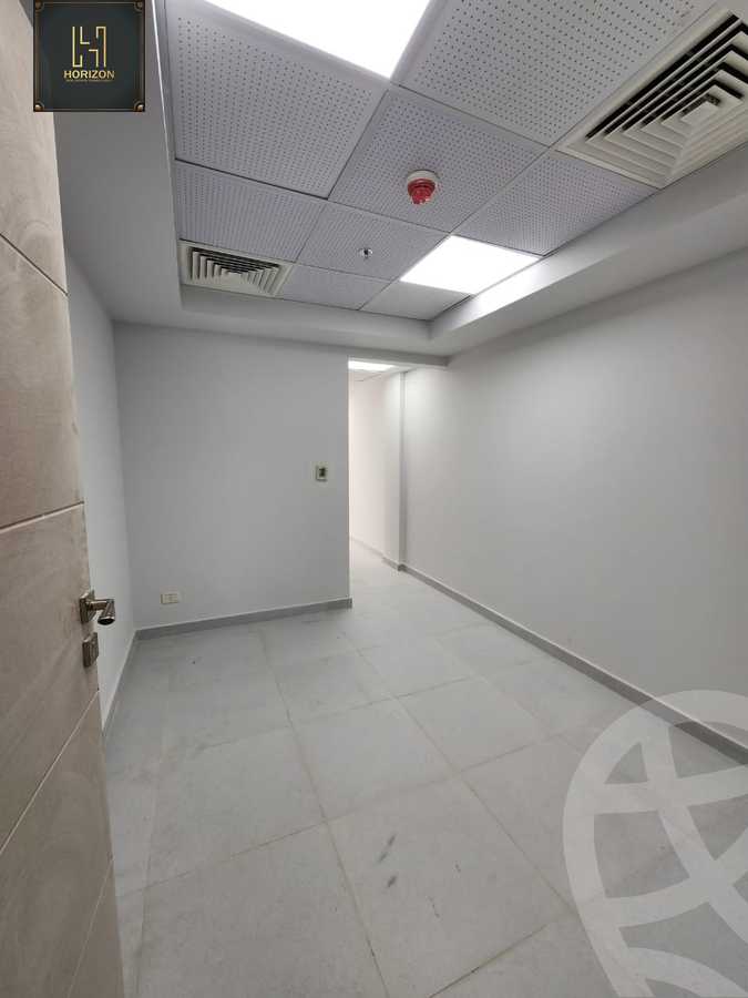 https://aqarmap.com.eg/en/listing/5600282-for-sale-cairo-new-cairo-compounds-bznys-bls-ktlyst-llttwyr