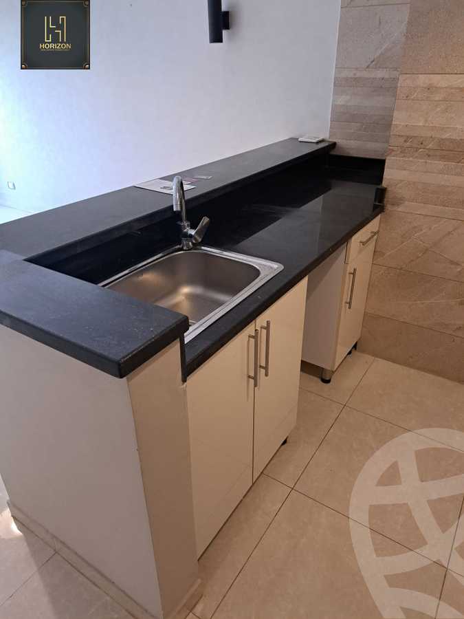 https://aqarmap.com.eg/en/listing/5603988-for-rent-cairo-new-cairo-compounds-cairo-new-cairo-compounds-regents-park
