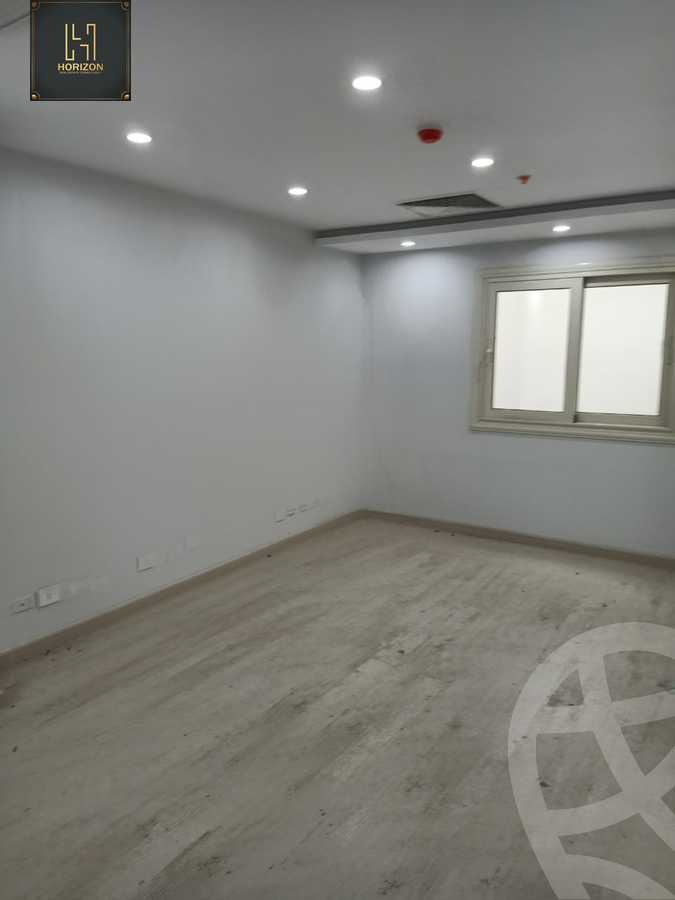 https://aqarmap.com.eg/ar/listing/5604942-for-rent-cairo-new-cairo-compounds-tryfywm-byzns-kwmblks-nm-llttwyr