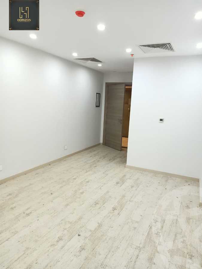https://aqarmap.com.eg/ar/listing/5604942-for-rent-cairo-new-cairo-compounds-tryfywm-byzns-kwmblks-nm-llttwyr