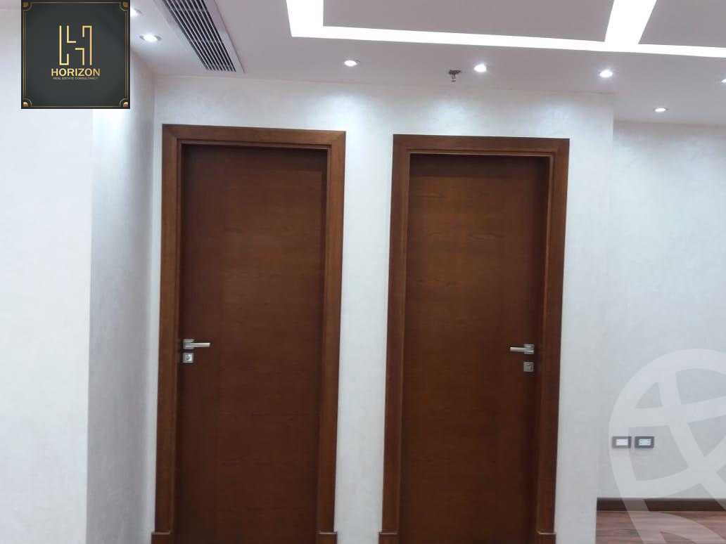 https://aqarmap.com.eg/ar/listing/5605414-for-rent-cairo-new-cairo-compounds-tryfywm-byzns-kwmblks-nm-llttwyr
