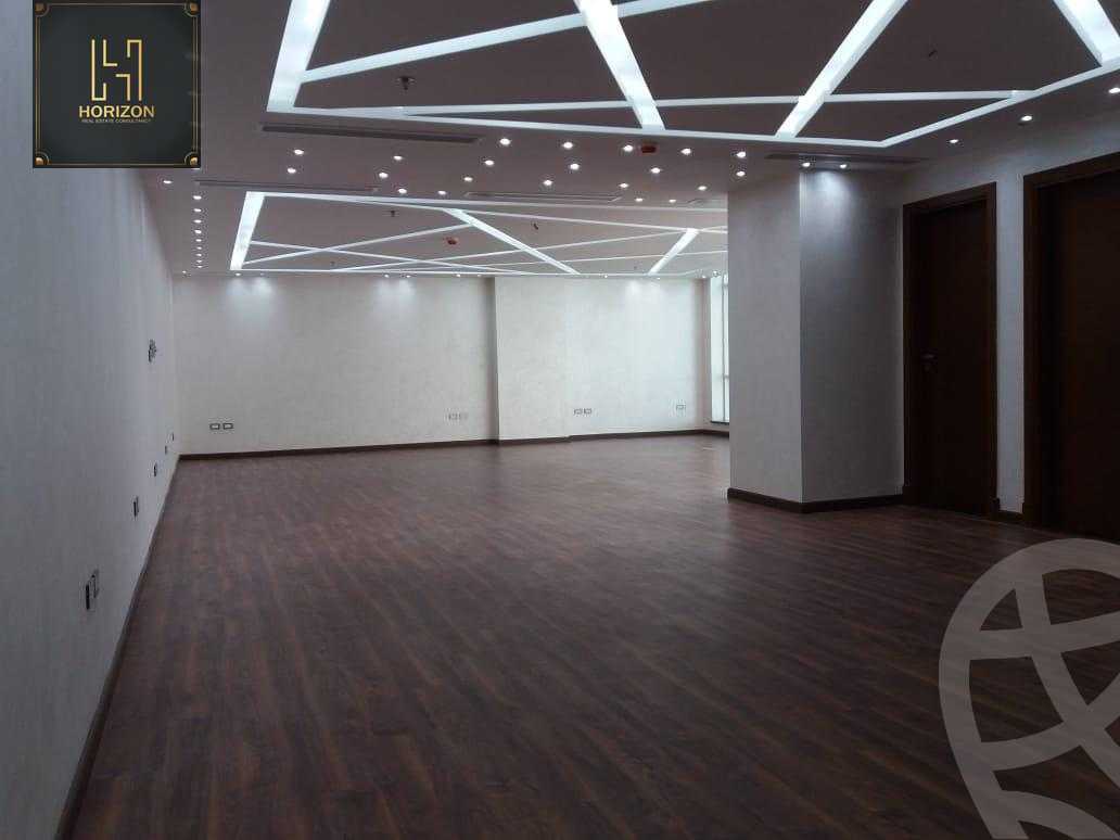 https://aqarmap.com.eg/ar/listing/5605414-for-rent-cairo-new-cairo-compounds-tryfywm-byzns-kwmblks-nm-llttwyr