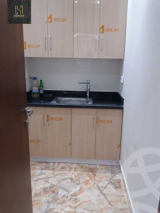 https://aqarmap.com.eg/ar/listing/5605414-for-rent-cairo-new-cairo-compounds-tryfywm-byzns-kwmblks-nm-llttwyr