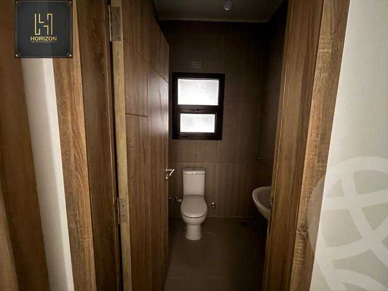 https://aqarmap.com.eg/ar/listing/5605501-for-sale-cairo-new-cairo-compounds-fifth-square