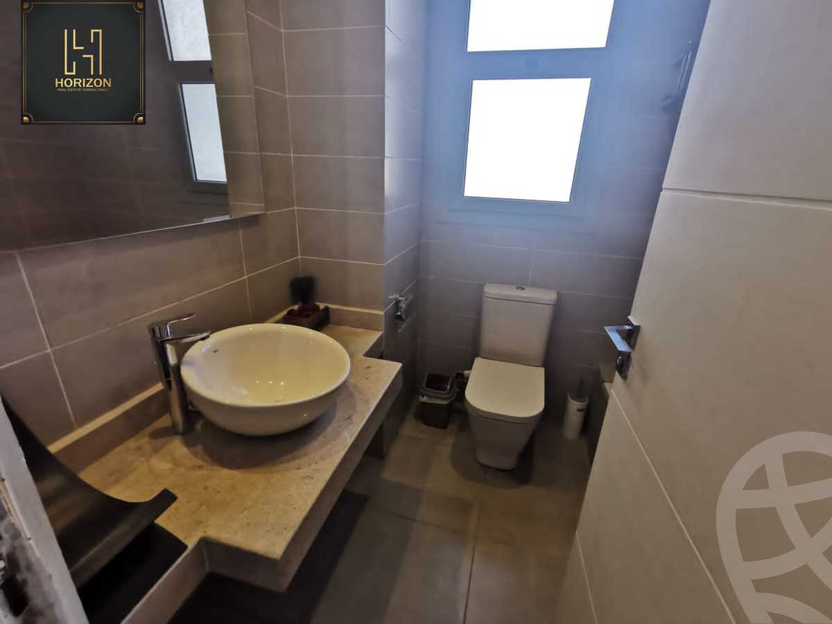 https://aqarmap.com.eg/ar/listing/6184242-for-rent-cairo-new-cairo-compounds-kmbwnd-fyldj-jyt-blm-hylz