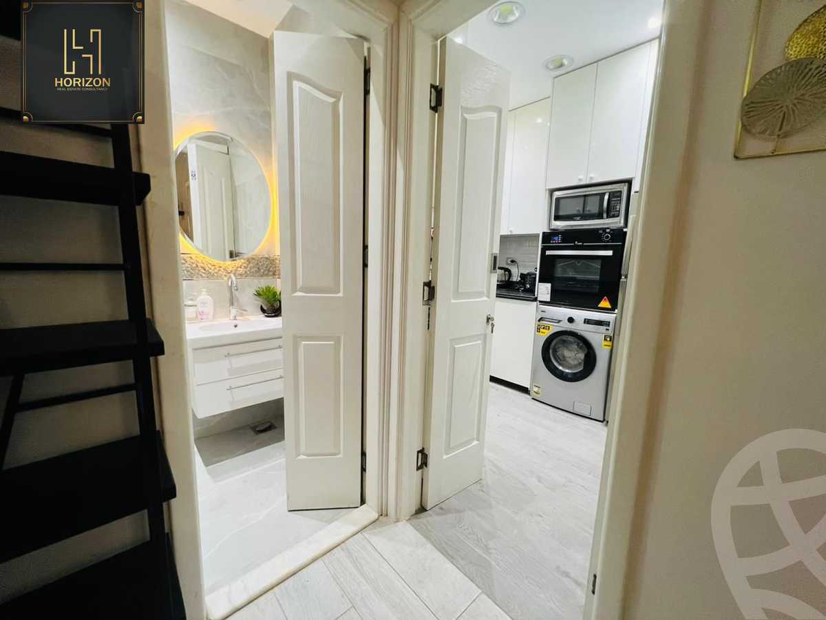 https://aqarmap.com.eg/ar/listing/6184293-for-rent-cairo-new-cairo-compounds-hyde-park-centre-ville-hyde-park
