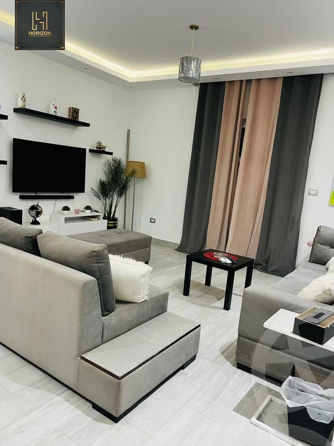 https://aqarmap.com.eg/ar/listing/6184293-for-rent-cairo-new-cairo-compounds-hyde-park-centre-ville-hyde-park