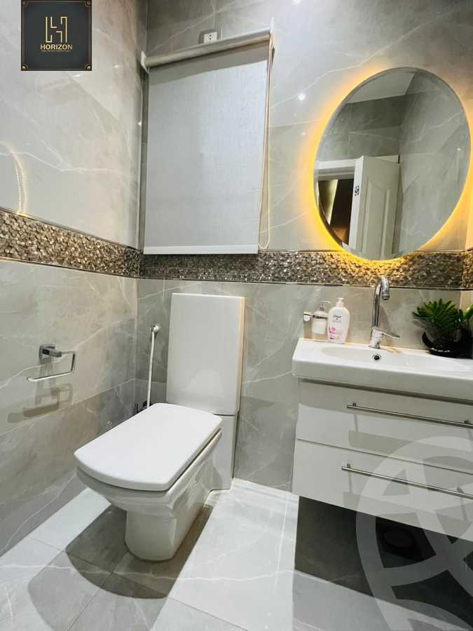https://aqarmap.com.eg/ar/listing/6184293-for-rent-cairo-new-cairo-compounds-hyde-park-centre-ville-hyde-park