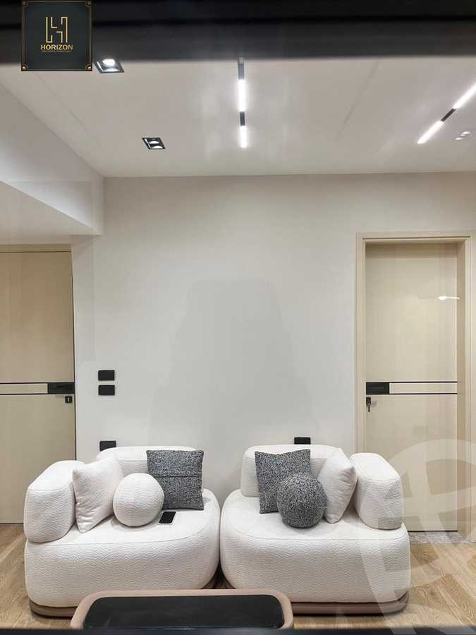 https://aqarmap.com.eg/ar/listing/6197463-for-sale-cairo-new-cairo-compounds-rock-vera-compound