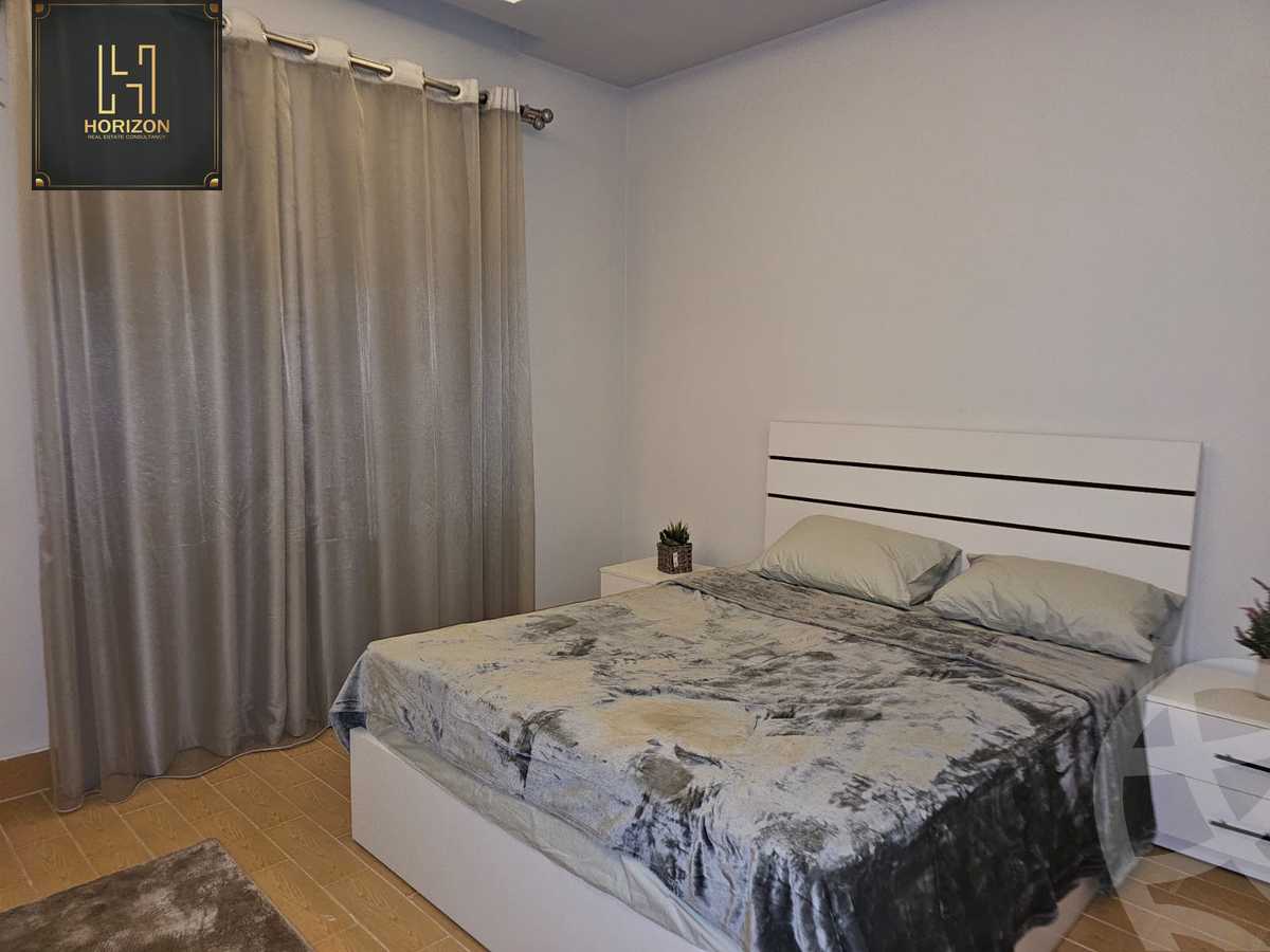 https://aqarmap.com.eg/ar/listing/6206261-for-rent-cairo-new-cairo-compounds-hyde-park-centre-ville-hyde-park