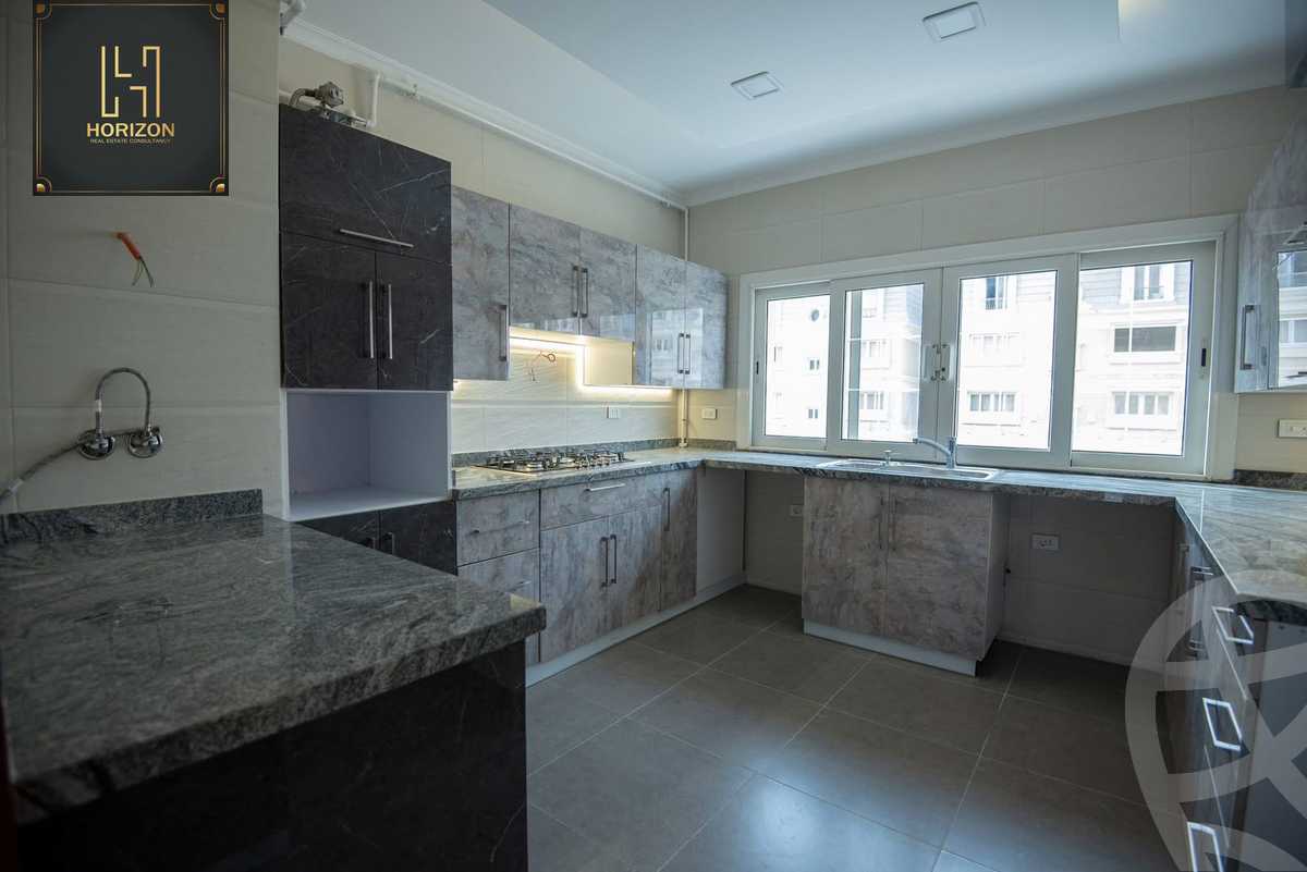 https://aqarmap.com.eg/ar/listing/6209416-for-rent-cairo-new-cairo-compounds-mountain-view-hyde-park