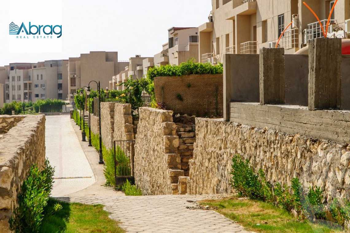 https://aqarmap.com.eg/en/listing/5485054-for-sale-cairo-el-sheikh-zayed-city-compounds-el-karma-residence