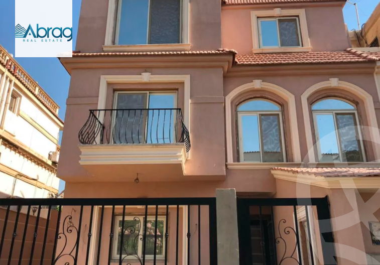 https://aqarmap.com.eg/en/listing/5293488-for-sale-cairo-el-sheikh-zayed-city-compounds-zayed-2000