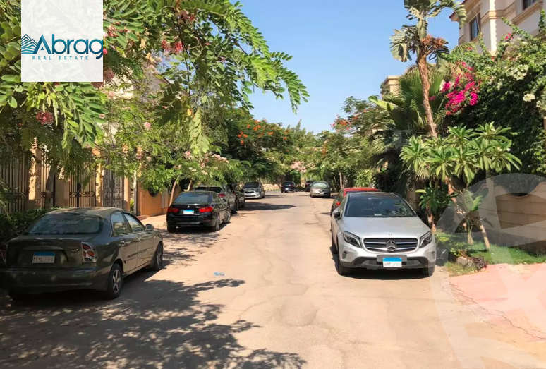 https://aqarmap.com.eg/en/listing/5293488-for-sale-cairo-el-sheikh-zayed-city-compounds-zayed-2000