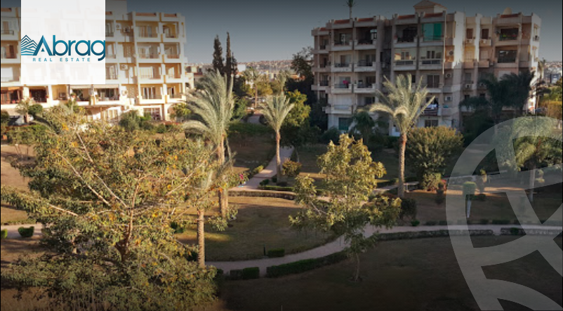 https://aqarmap.com.eg/en/listing/5293488-for-sale-cairo-el-sheikh-zayed-city-compounds-zayed-2000