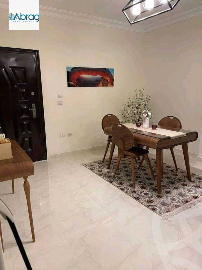 https://aqarmap.com.eg/ar/listing/3776939-for-sale-cairo-el-sheikh-zayed-city-el-hay-el-khames-lhy-lkhms