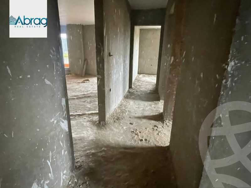 https://aqarmap.com.eg/ar/listing/3811890-for-sale-cairo-el-sheikh-zayed-city-el-hay-el-khames-lhy-lkhms