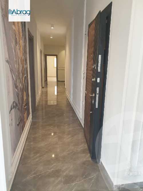 https://aqarmap.com.eg/en/listing/4155212-for-sale-cairo-el-sheikh-zayed-city-shr-lbstn