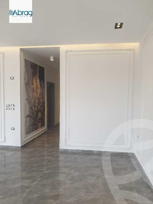 https://aqarmap.com.eg/en/listing/4155212-for-sale-cairo-el-sheikh-zayed-city-shr-lbstn