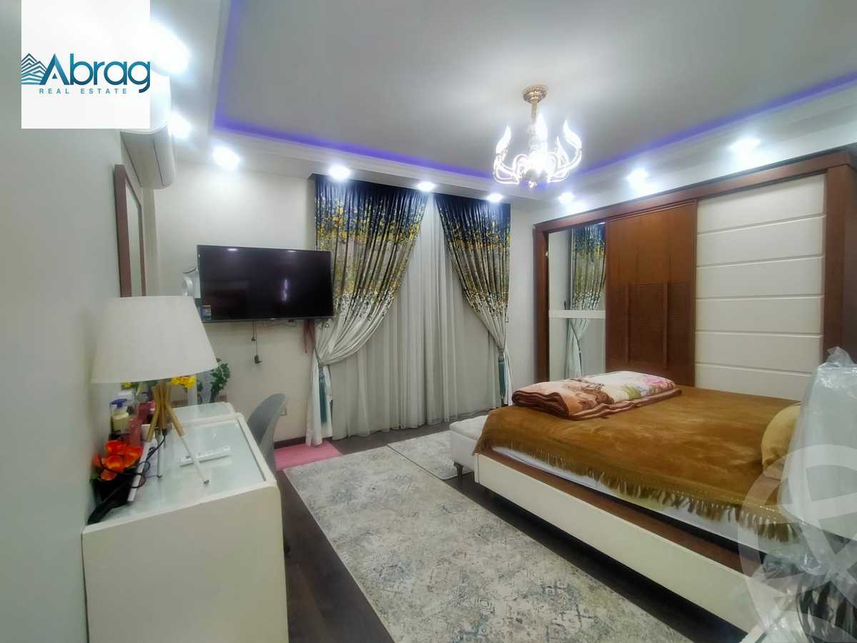 https://aqarmap.com.eg/en/listing/4230841-for-sale-cairo-el-sheikh-zayed-city-compounds-greens