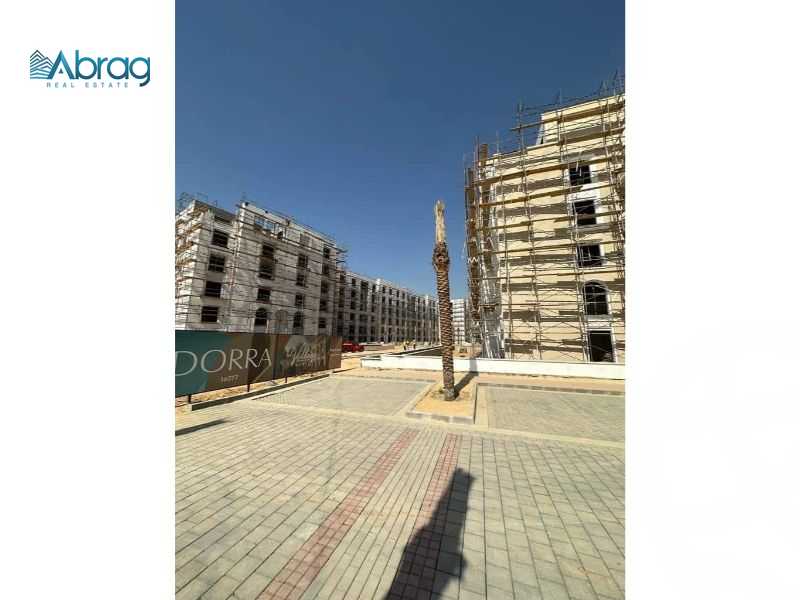 https://aqarmap.com.eg/ar/listing/4619844-for-sale-cairo-el-sheikh-zayed-city-compounds-kmbwnd-fyldj-wyst-dr-llttwyr