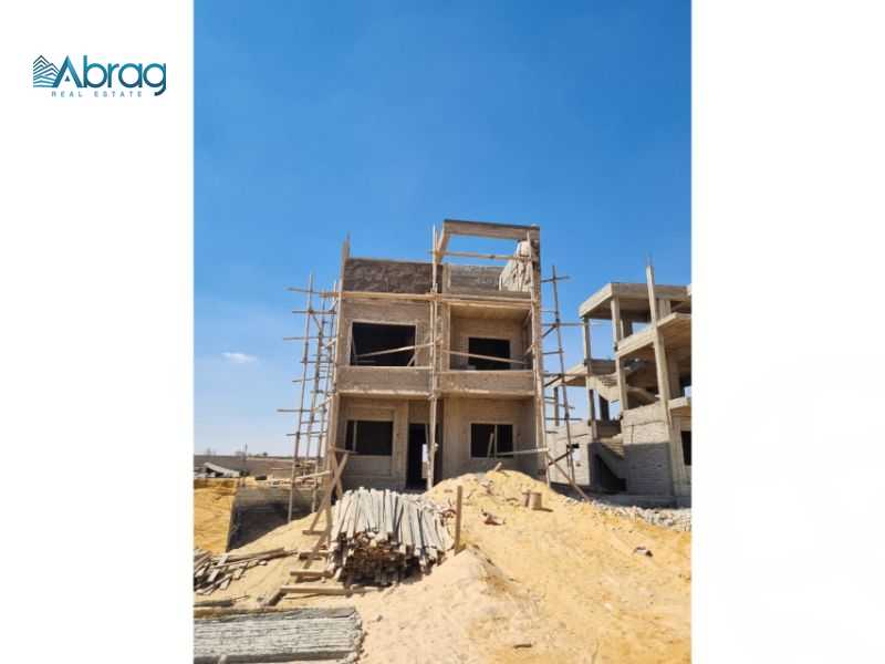 https://aqarmap.com.eg/ar/listing/5314278-for-sale-cairo-el-sheikh-zayed-city-lshykh-zyd-ljdyd-kmbwnd-mwntny-yfrst-fyw-llttwyr-l-qry