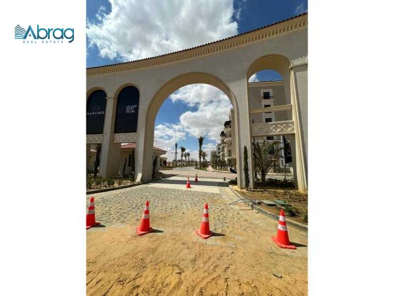 https://aqarmap.com.eg/en/listing/4771960-for-sale-cairo-el-sheikh-zayed-city-compounds-kmbwnd-fyldj-wyst-dr-llttwyr