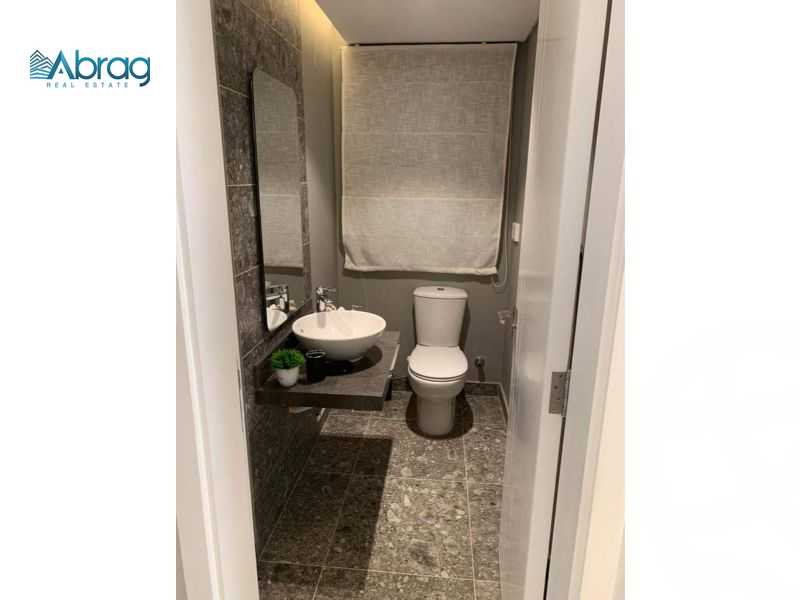 https://aqarmap.com.eg/ar/listing/4771960-for-sale-cairo-el-sheikh-zayed-city-compounds-kmbwnd-fyldj-wyst-dr-llttwyr