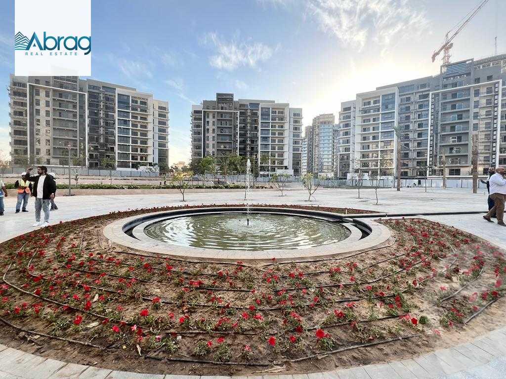 https://aqarmap.com.eg/en/listing/5091826-for-sale-cairo-el-sheikh-zayed-city-compounds-zyd-wr-llttwyr-the-village-views